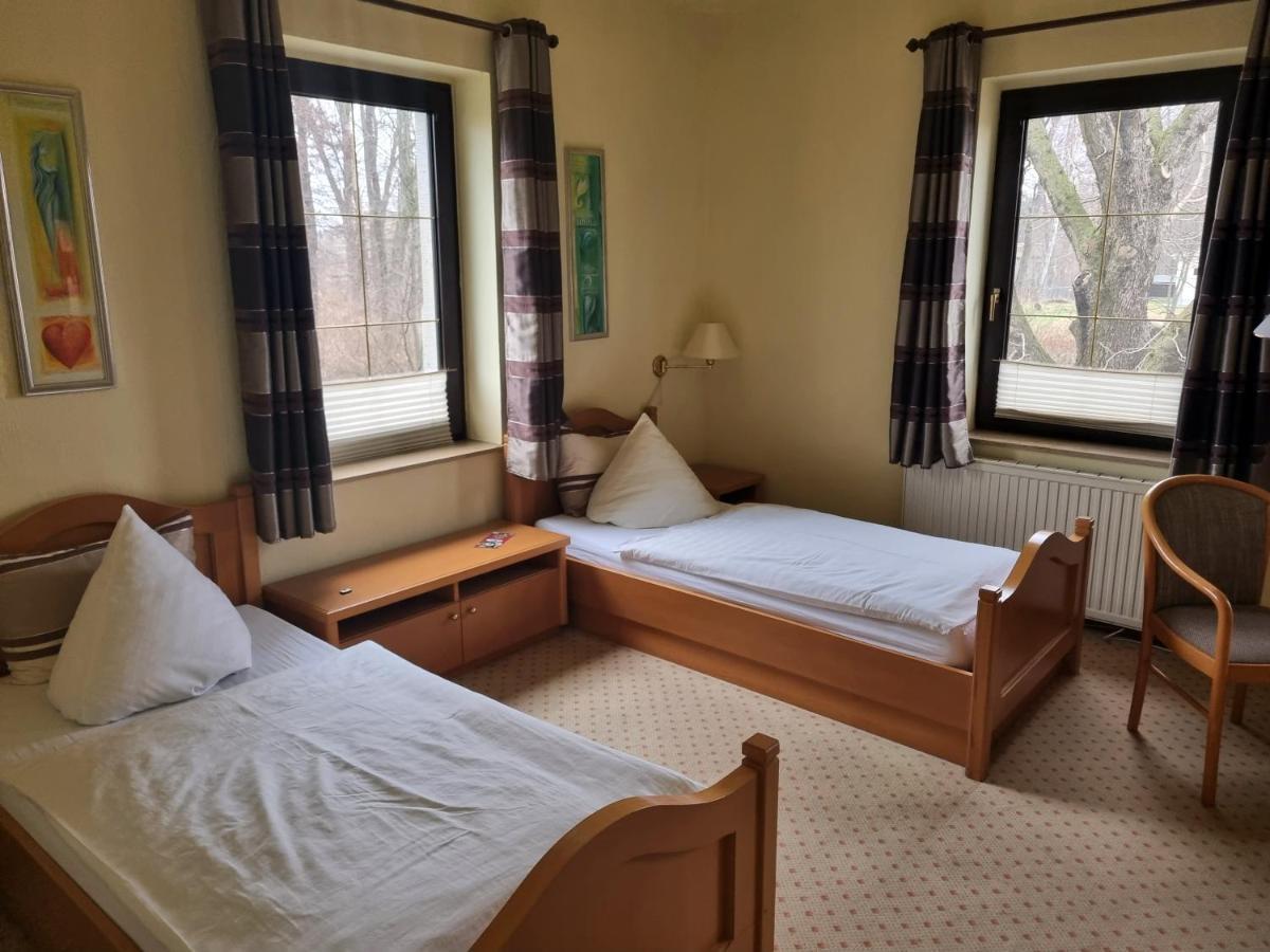 Altes Teichhaus - Pension Ottendorf-Okrilla Dış mekan fotoğraf