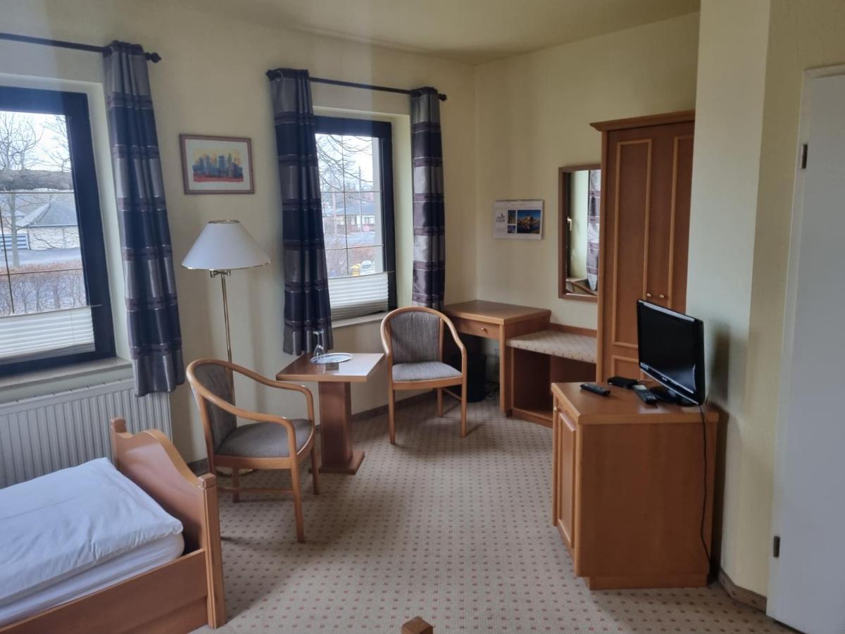 Altes Teichhaus - Pension Ottendorf-Okrilla Dış mekan fotoğraf